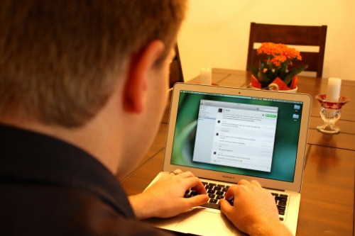 05-working-guy-10-ios-app-idea-design.jpg